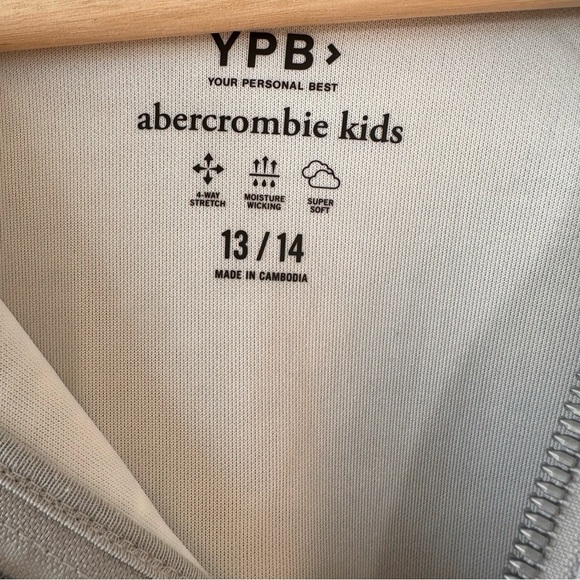YPB > Abercrombie Kids Light Gray Zip-Up Hoodie 13/14 - Picture 6 of 6
